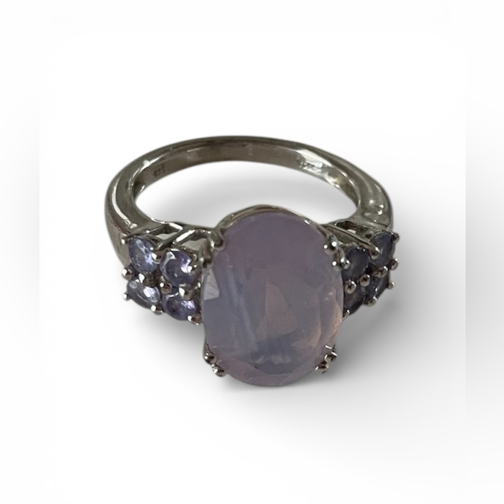 Sterling Silver Lavender Oval Ring with Amethyst Accents
